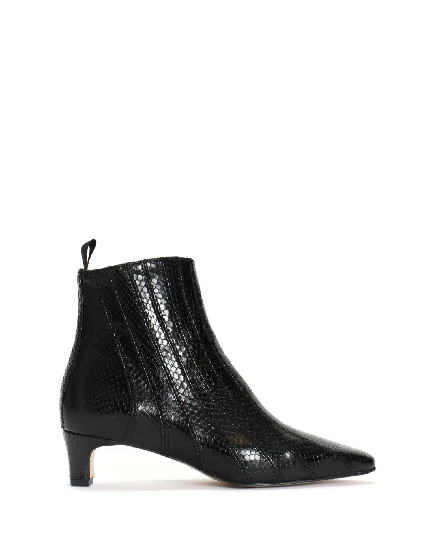 jelai_4-1.webp Hot Anonymous Copenhagen Jelai