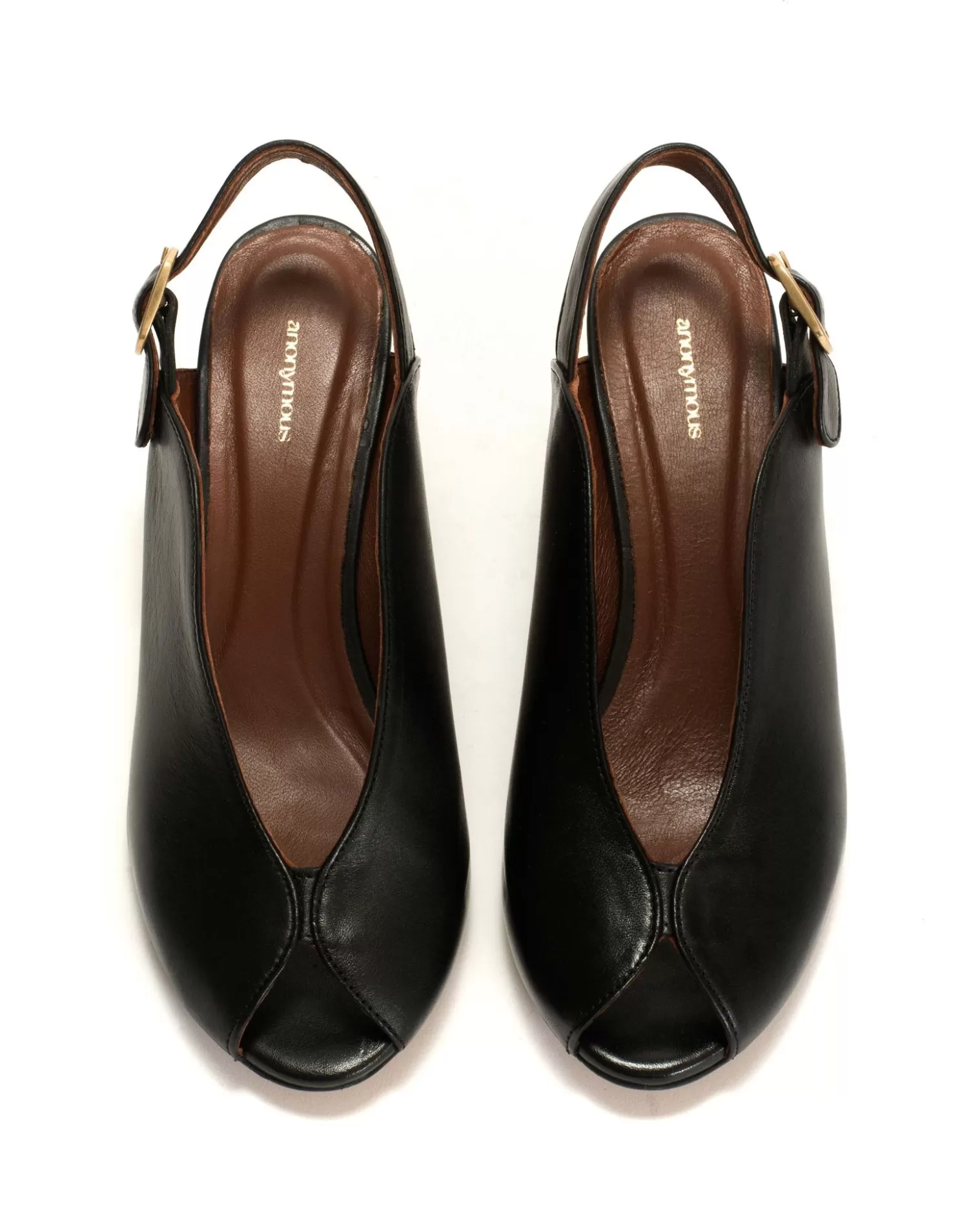 Online Anonymous Copenhagen Trisia