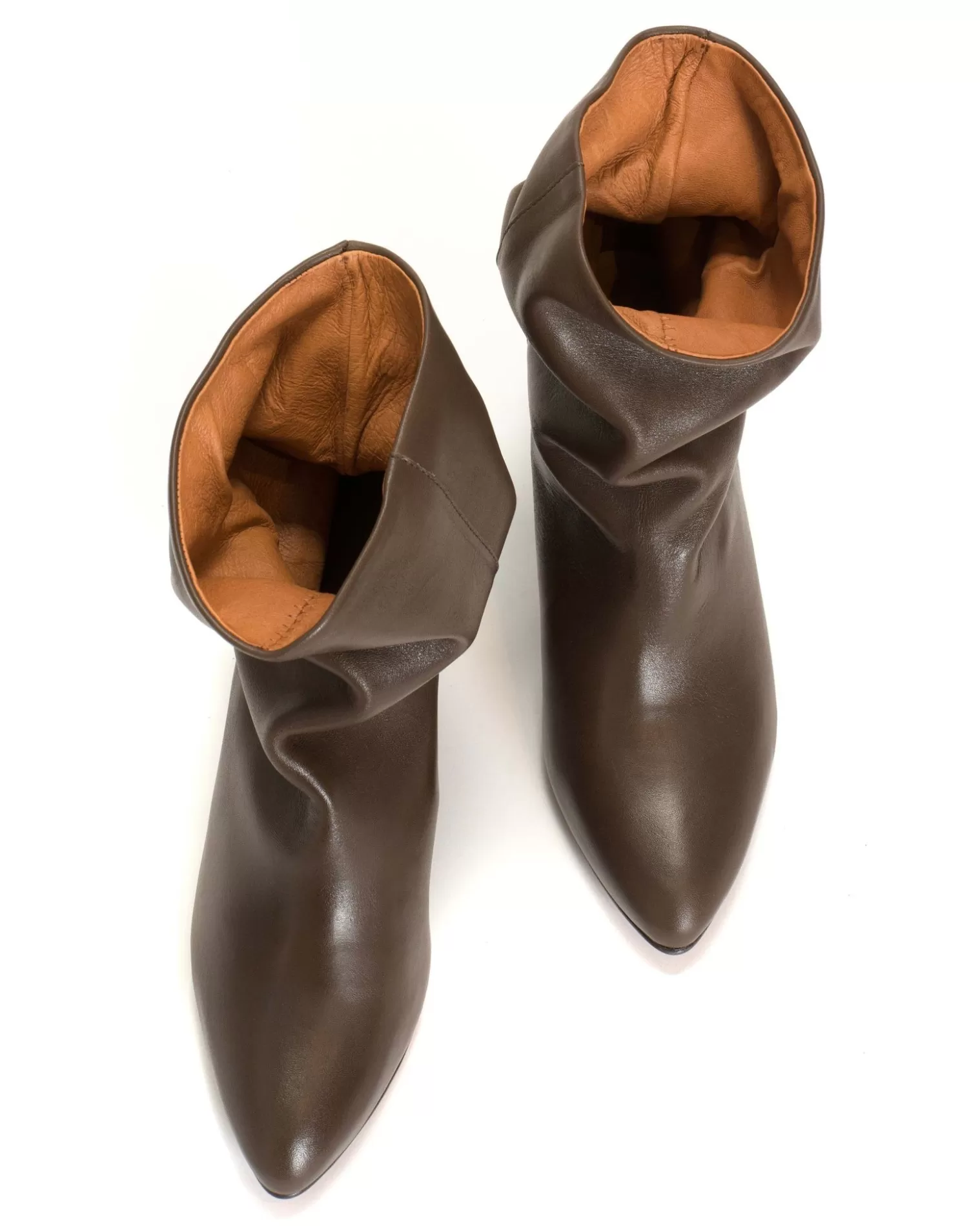 vully_50_triangle_2-14.webp Clearance Anonymous Copenhagen Vully 50 Triangle