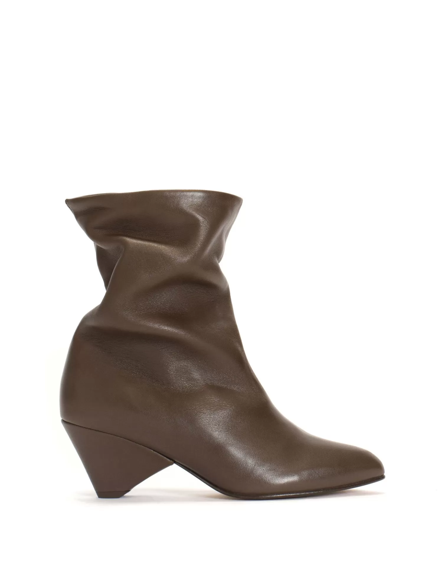 vully_50_triangle_4-8.webp Clearance Anonymous Copenhagen Vully 50 Triangle